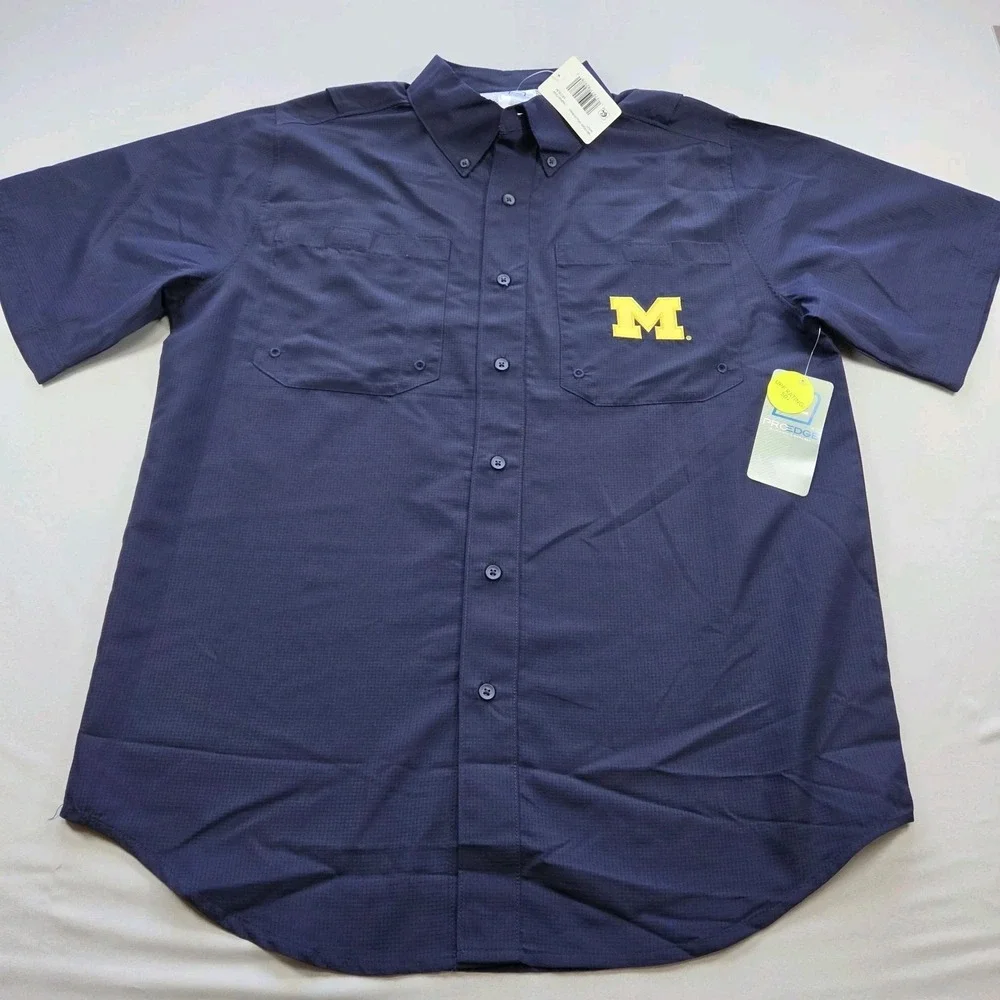 Michigan Wolverines Pro Edge Button down Vented Shirt Mens Sz M Hiking Fishing